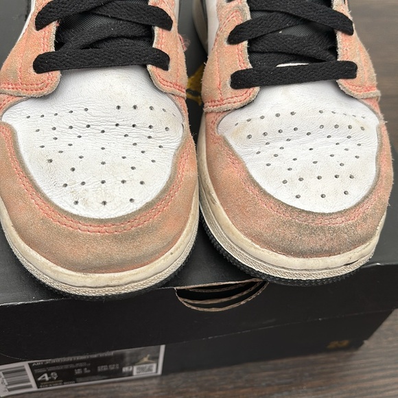 Air Jordan mid top runners - Picture 3 of 8